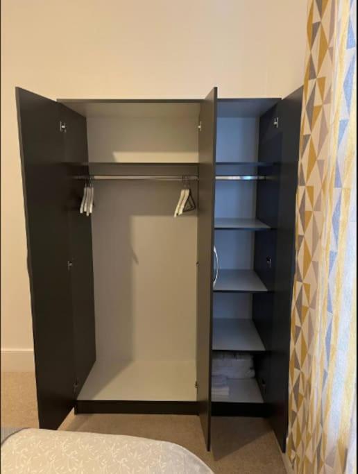 Two Bedroom Flat In London Eksteriør billede