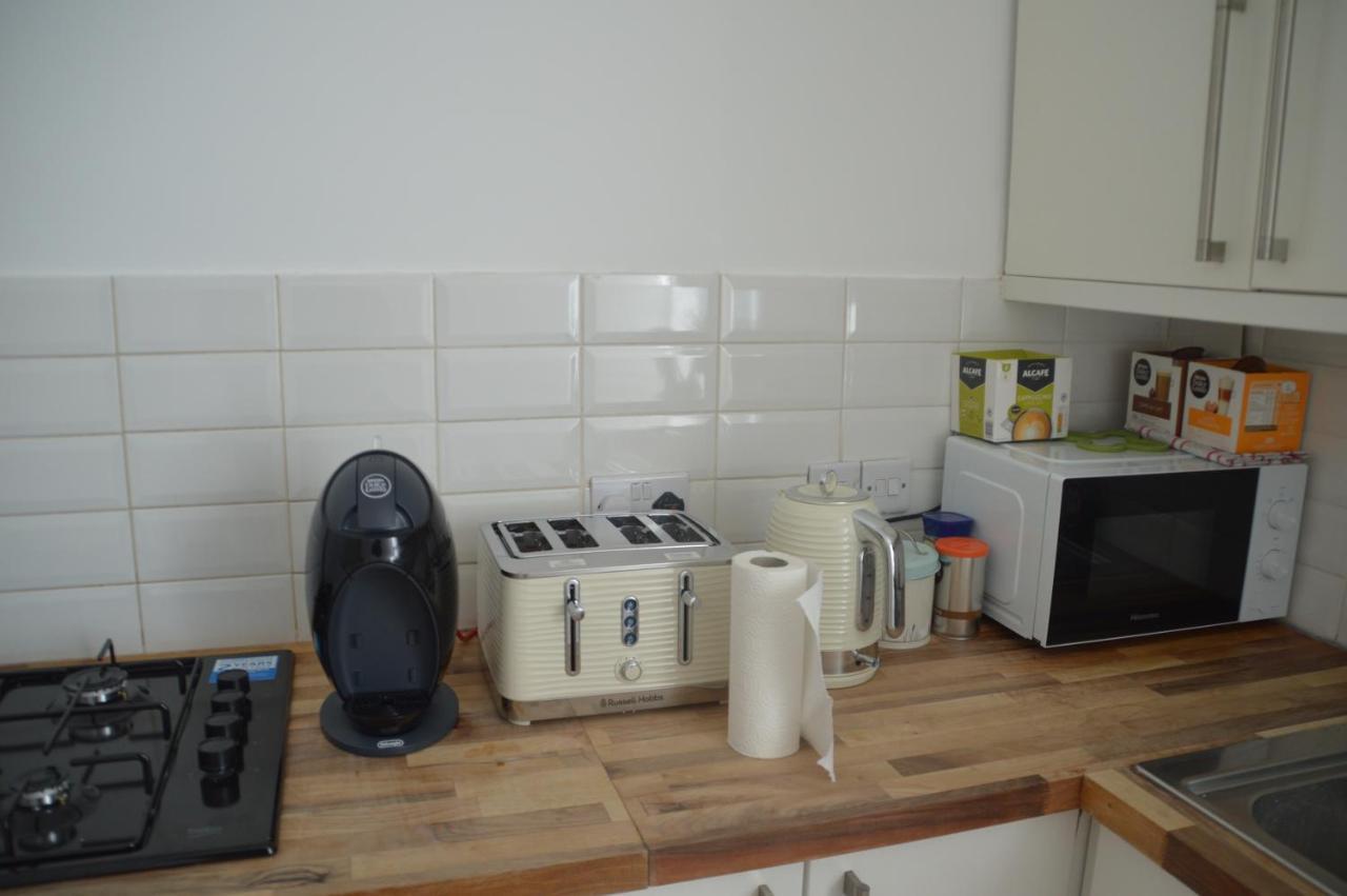 Two Bedroom Flat In London Eksteriør billede